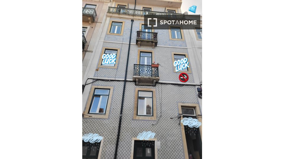 Apartment Lisbon, 2 beds, 80m² — photo 16