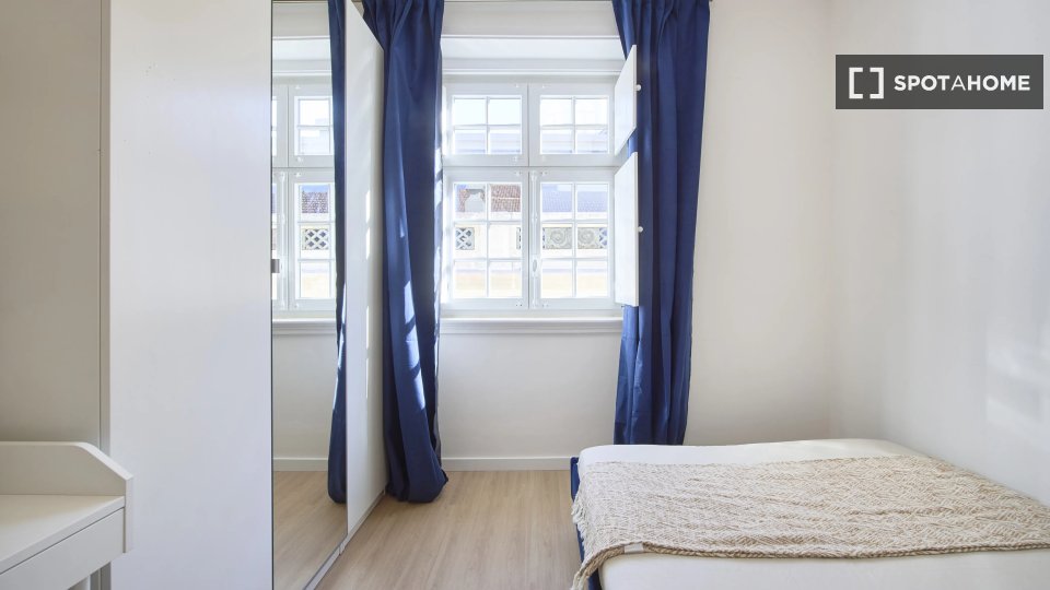 Double room Lisbon, 7 beds — photo 11
