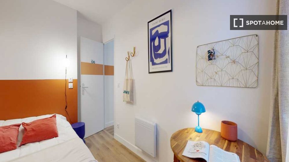 Double room Paris, 9 beds, 140m² — photo 16