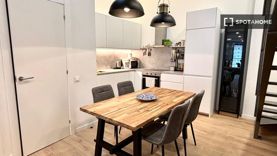 Apartment Barcelona, 3 beds, 105m² — photo 11