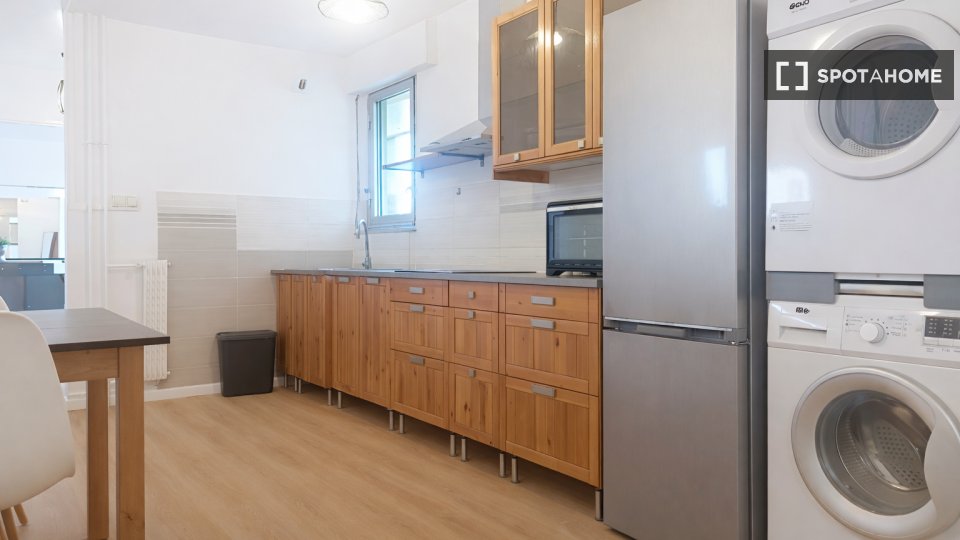 Apartment Paris, 2 beds, 80m² — photo 30