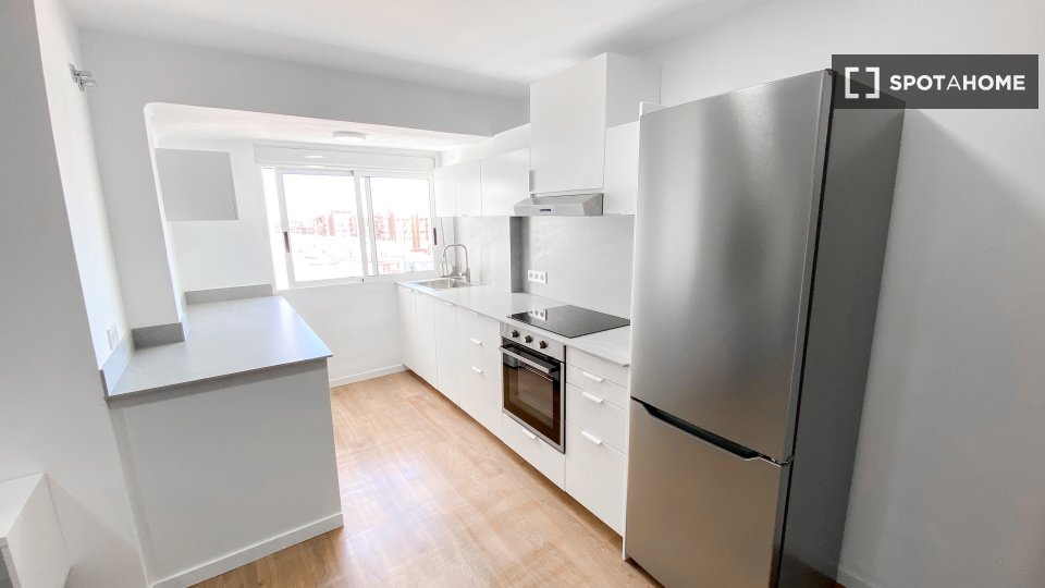 Double room Valencia, 5 beds, 110m² — photo 19