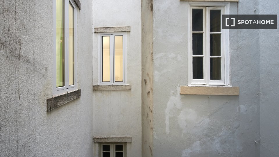 Double room Lisbon, 7 beds — photo 4