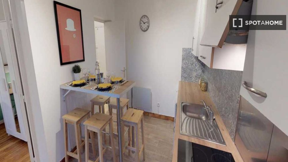 Double room Lyon, 6 beds, 90m² — photo 13