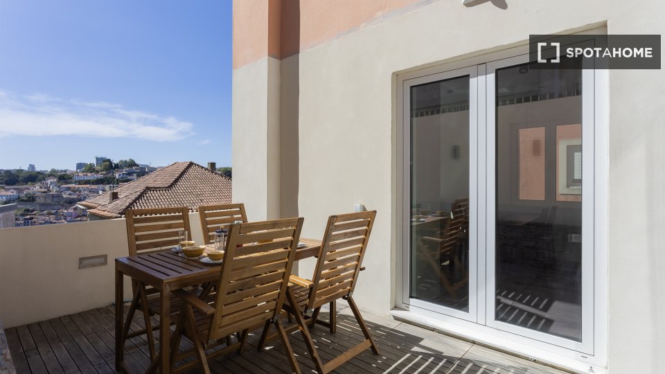 Apartment Porto, 3 beds, 95m² — photo 8