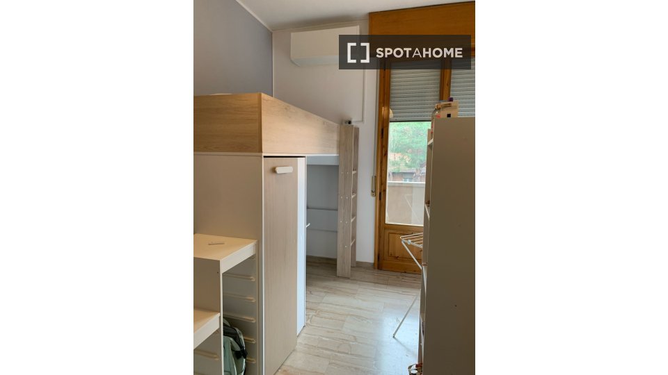 Double room Bologna, 4 beds — photo 8