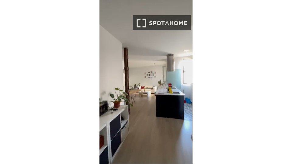Double room Madrid, 3 beds, 100m² — photo 5