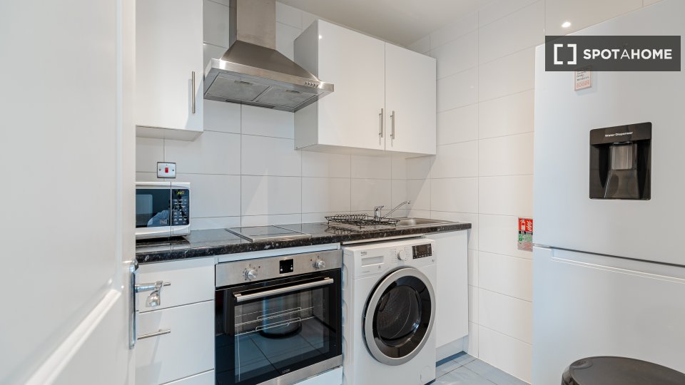 Apartment London, 1 bed — photo 1