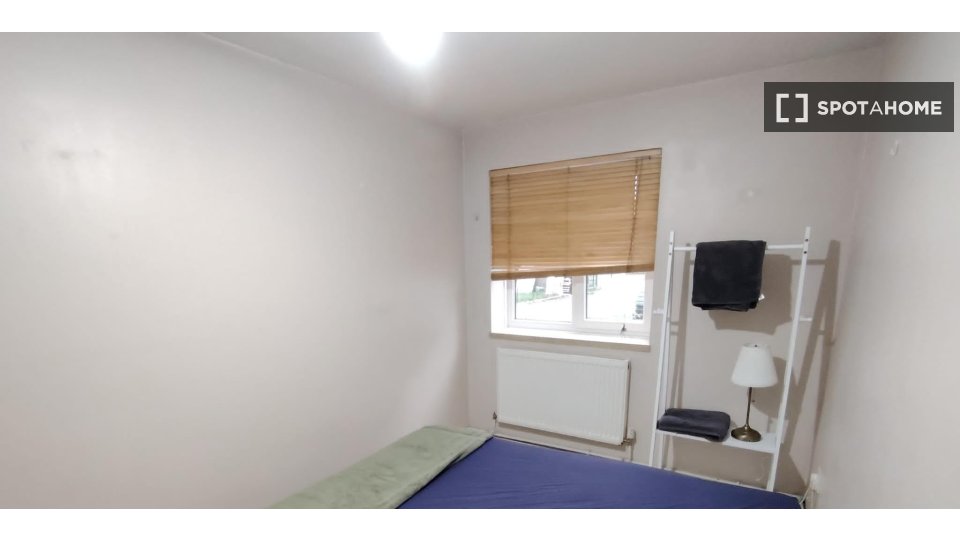 Double room London, 5 beds — photo 13