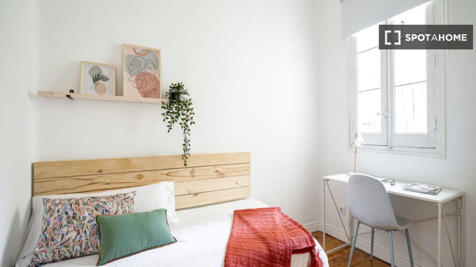 Double room Madrid, 8 beds — photo 61