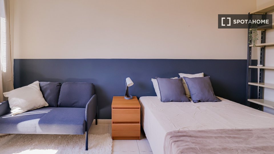 Double room Barcelona, 17 beds, 550m² — photo 19