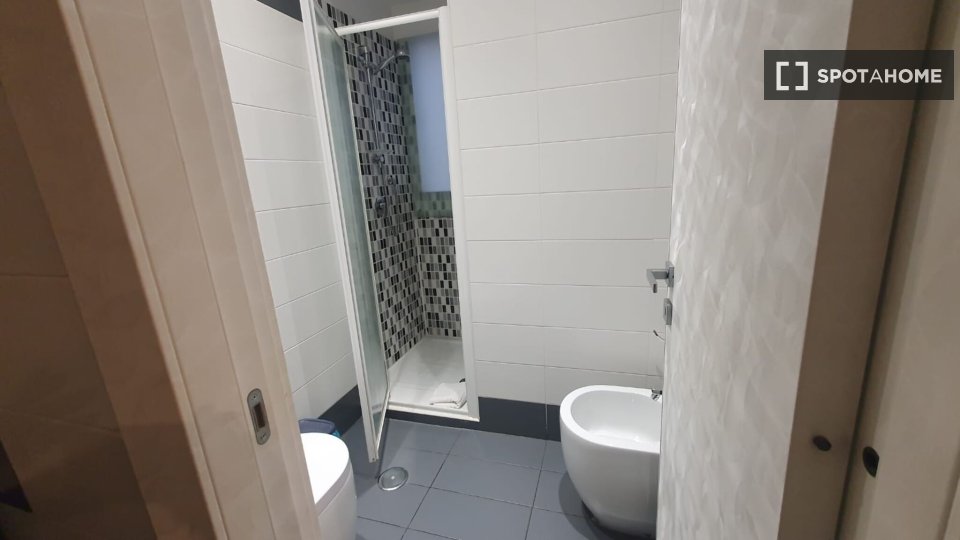 Apartment Rome, 2 beds — photo 17