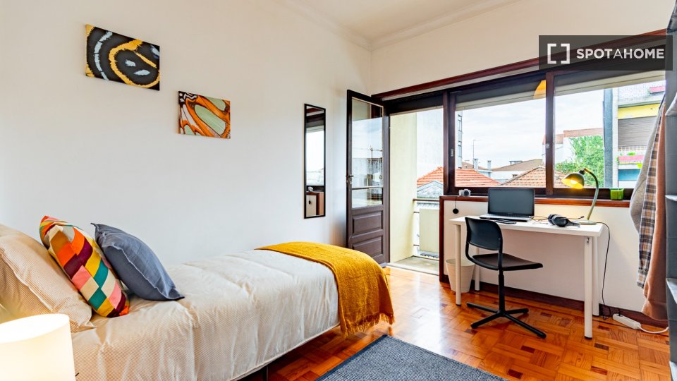 Double room Porto, 4 beds, 160m² — photo 10