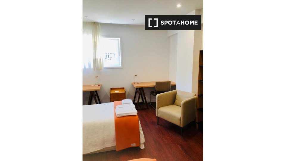 Double room Porto, 11 beds — photo 5