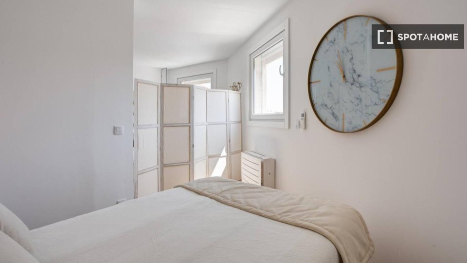 Apartment Lisbon, 2 beds, 70m² — photo 4