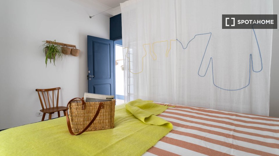Double room Lisbon, 7 beds — photo 7
