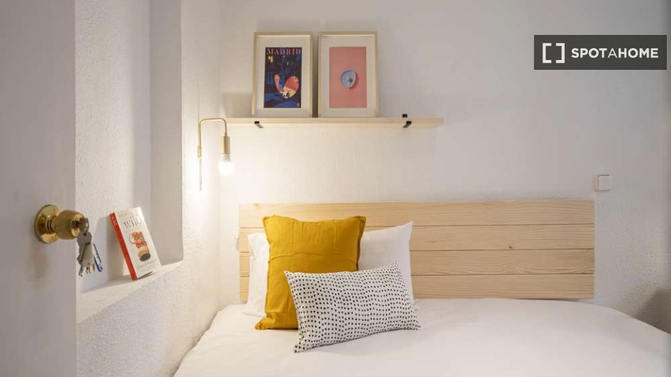 Double room Madrid, 16 beds — photo 6