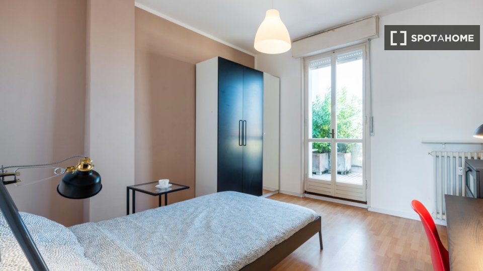 Double room Milan, 3 beds, 91m² — photo 11