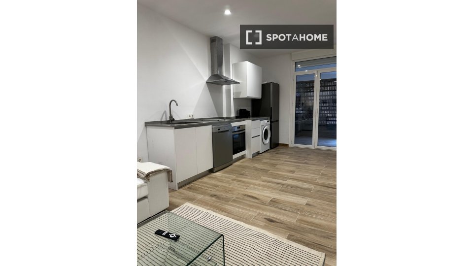 Apartment Seville, 1 bed, 67m² — photo 33