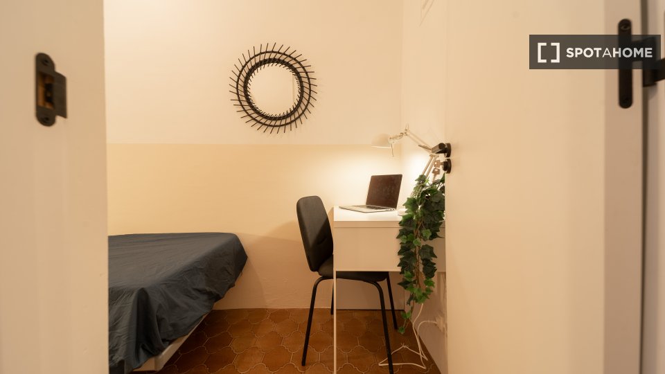 Double room Barcelona, 9 beds, 200m² — photo 10