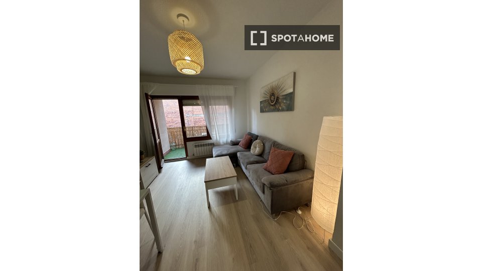 Double room Madrid, 3 beds — photo 10
