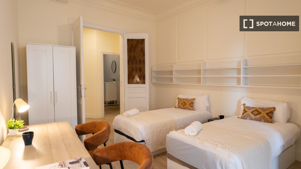 Double room Madrid, 9 beds — photo 7