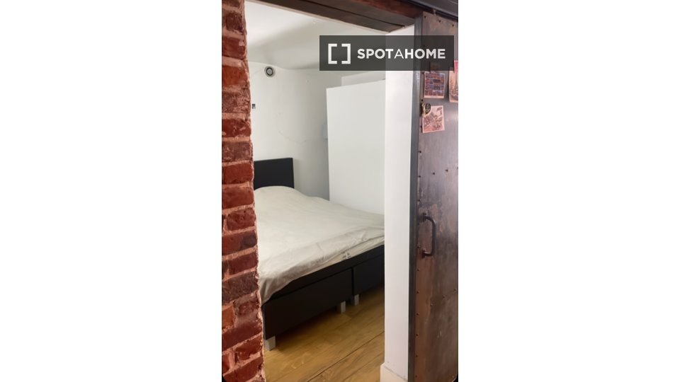 Double room Brussels, 6 beds, 450m² — photo 5