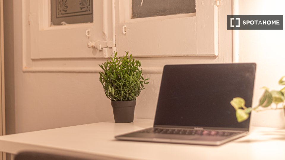 Double room Barcelona, 7 beds, 200m² — photo 18