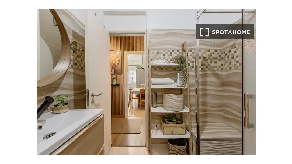 Apartment Lisbon, 1 bed — photo 17