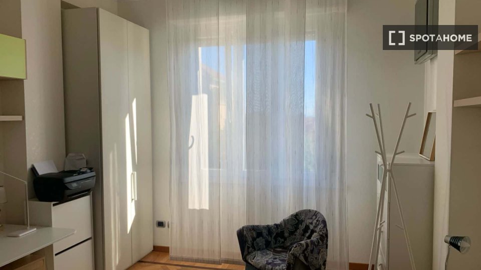 Apartment Milan, 1 bed, 92m² — photo 8