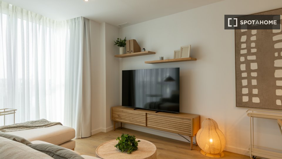 Apartment Valencia, 3 beds, 88m² — photo 18