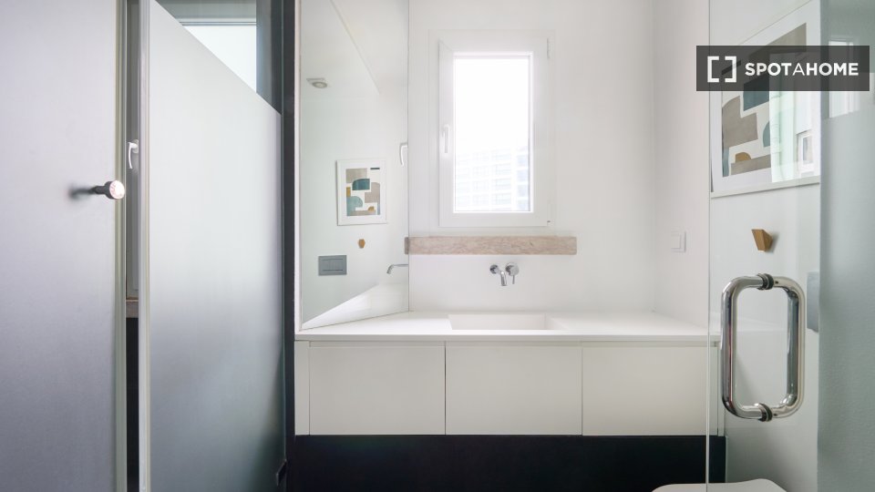 Double room Lisbon, 6 beds — photo 14
