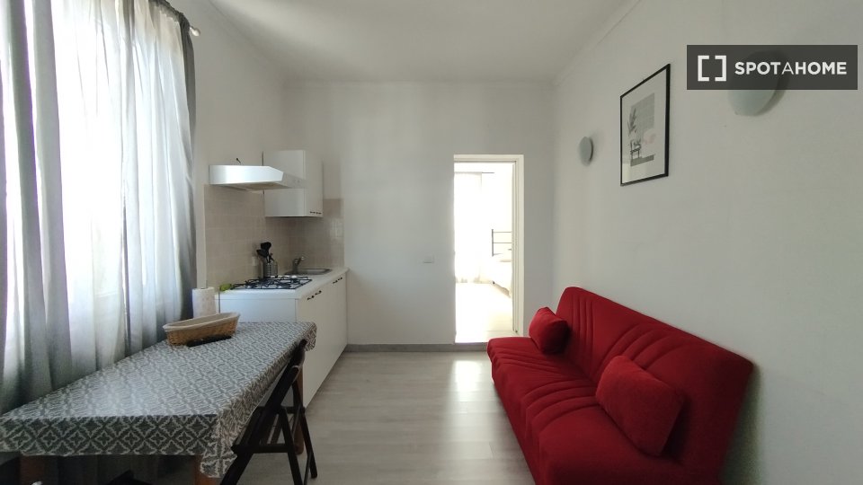 Apartment mono Rome, 45m² — photo 1