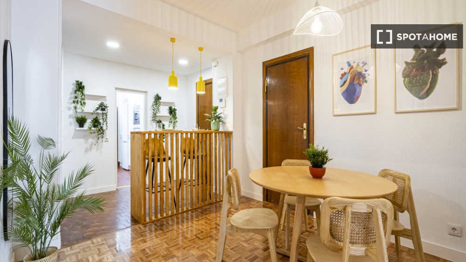 Double room Madrid, 6 beds — photo 75