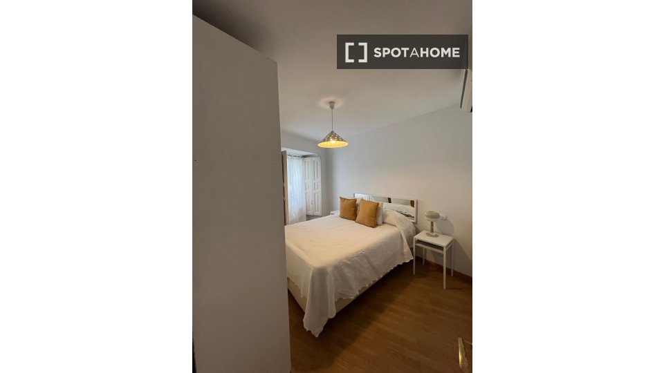 Piso de 2 habitaciones en alquiler en Justicia, Madrid