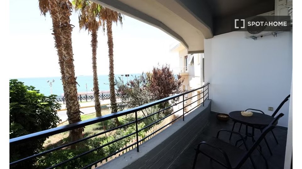 Double room Athens, 4 beds — photo 17