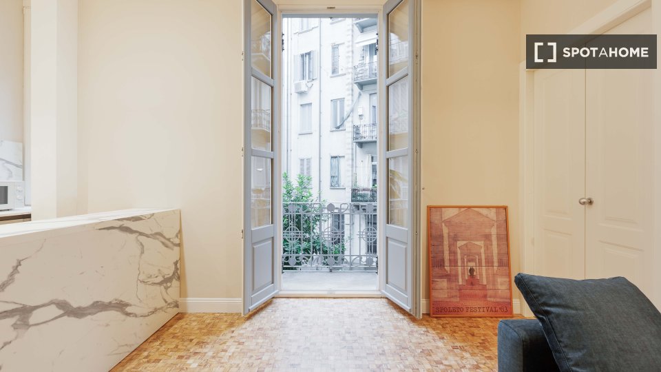 Apartment Milan, 1 bed, 70m² — photo 3
