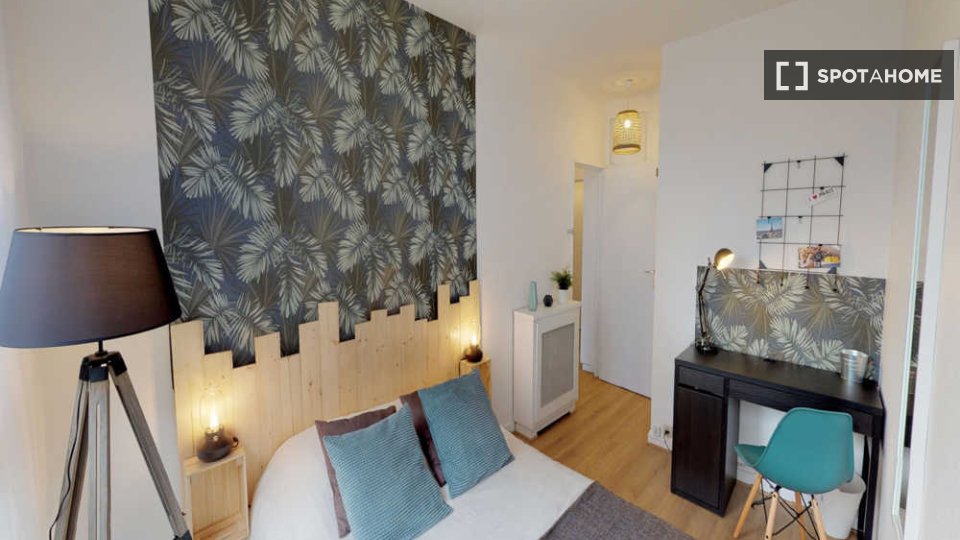 Double room Paris, 3 beds, 70m² — photo 6
