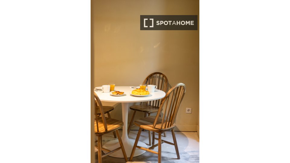 Apartment mono Lisbon, 60m² — photo 15