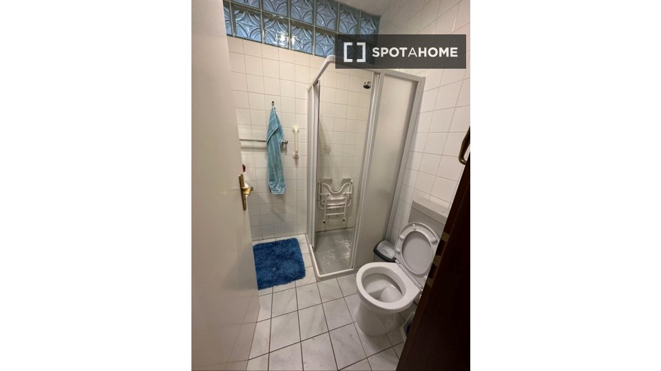 Double room Berlin, 5 beds, 85m² — photo 18
