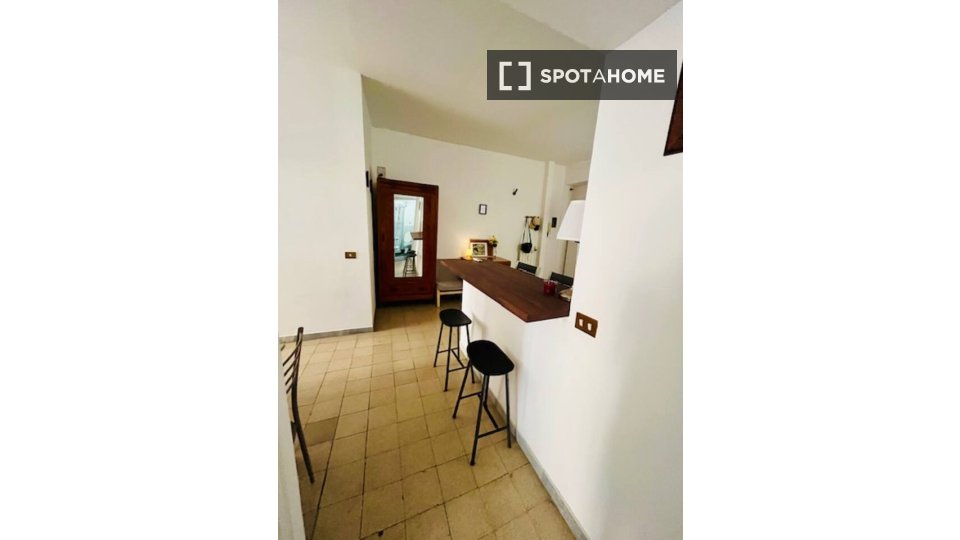 Apartment Rome, 1 bed — photo 9