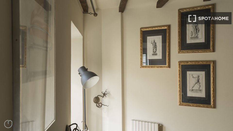 Apartment Milan, 1 bed, 70m² — photo 2
