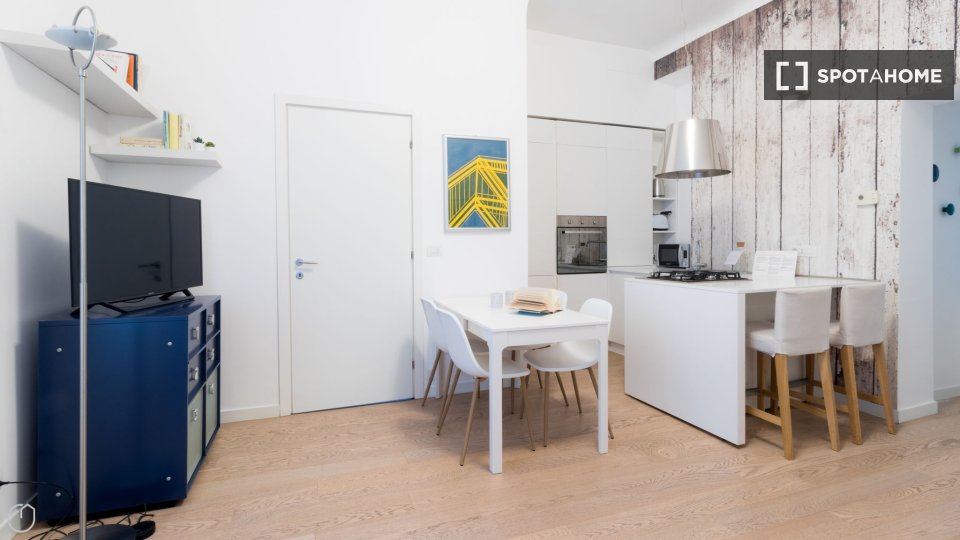 Apartment Milan, 2 beds, 62m² — photo 4