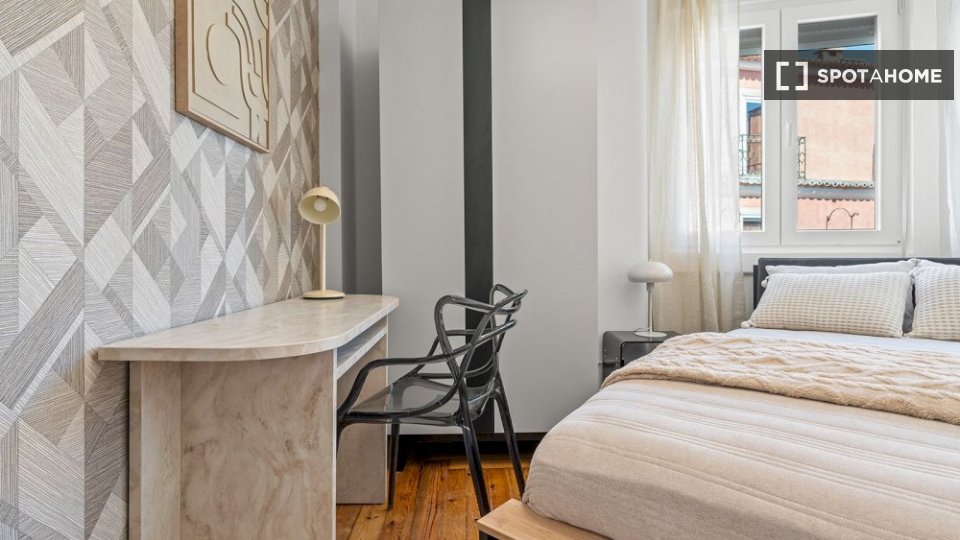 Double room Lisbon, 8 beds — photo 19