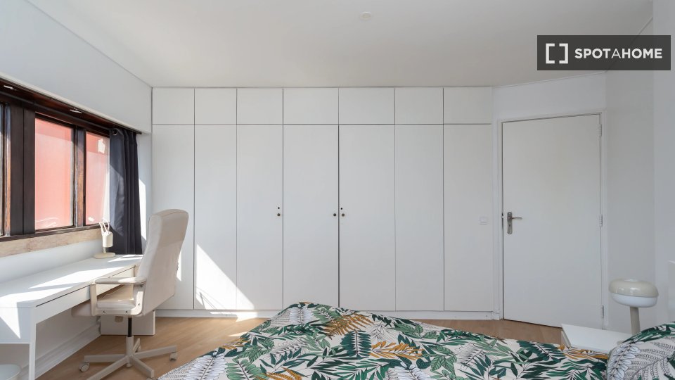 Double room Lisbon, 10 beds — photo 2
