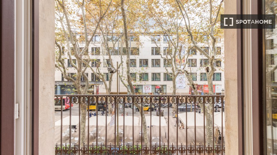 Apartment Barcelona, 3 beds, 140m² — photo 19