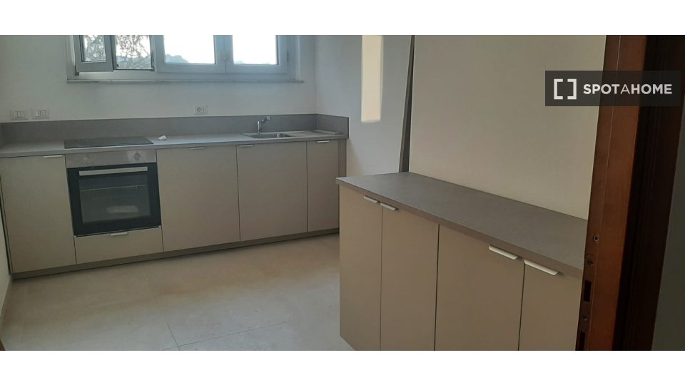 Double room Milan, 2 beds, 70m² — photo 2