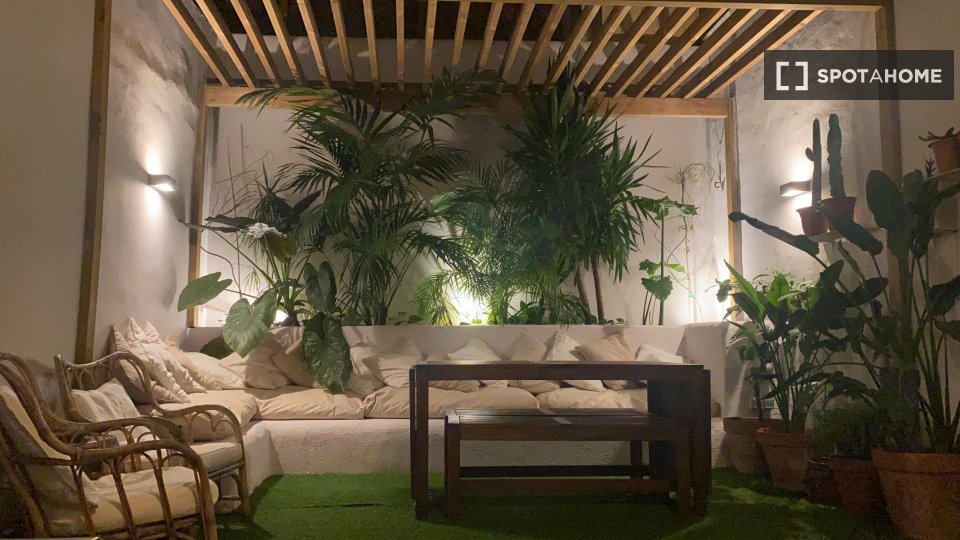 Apartment mono Barcelona, 85m² — photo 1