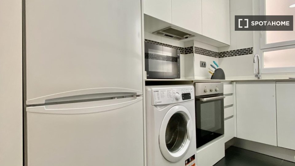 Apartment Madrid, 2 beds — photo 4