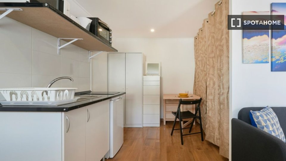 Apartment mono Lisbon — photo 11